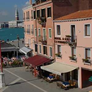 Ca' Formenta Hotell